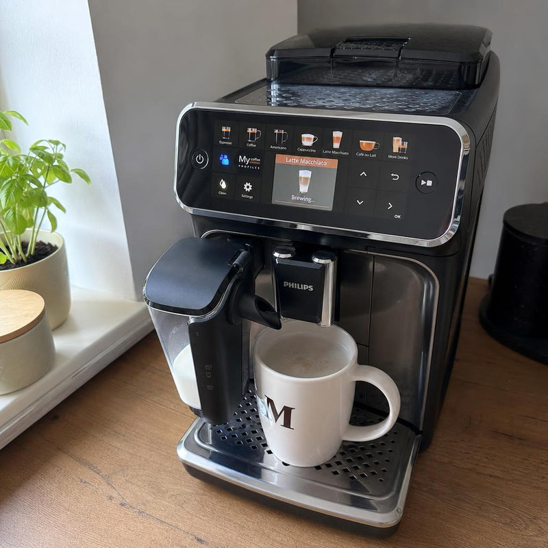 PHILIPS Kaffeevollautomat LatteGo 5400 Serie - Generalüberholt - Qualität A+ – foto della recensione 1