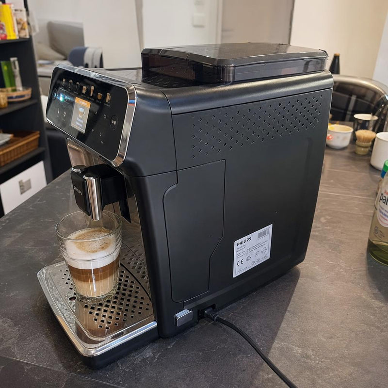 PHILIPS Kaffeevollautomat LatteGo 5400 Serie - Generalüberholt - Qualität A+ – foto della recensione 13