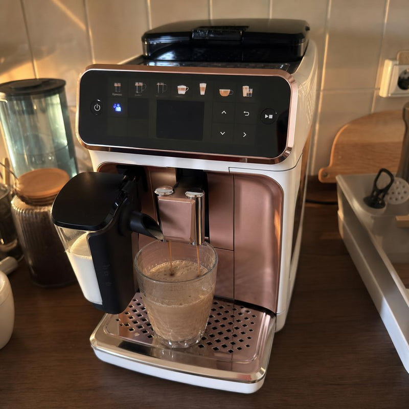 PHILIPS Kaffeevollautomat LatteGo 5400 Serie - Generalüberholt - Qualität A+ – foto della recensione 9
