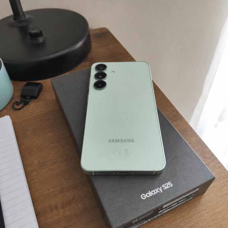 Samsung Galaxy S25 AI Smartphone mit Galaxy AI (Generalüberholt – Qualität A+) – foto della recensione 14