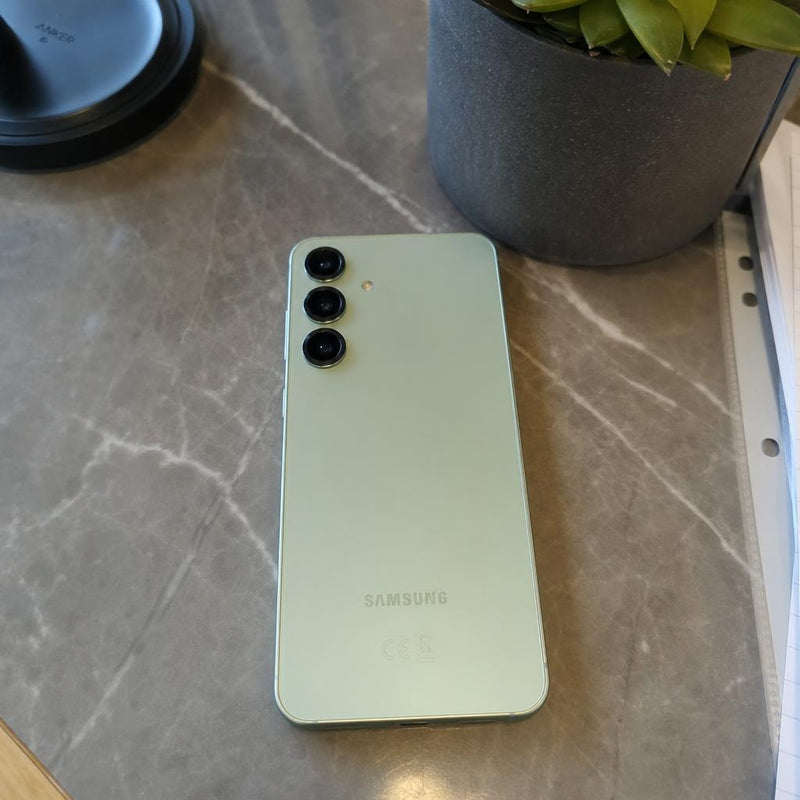 Samsung Galaxy S25 AI Smartphone mit Galaxy AI (Generalüberholt – Qualität A+) – foto della recensione 24