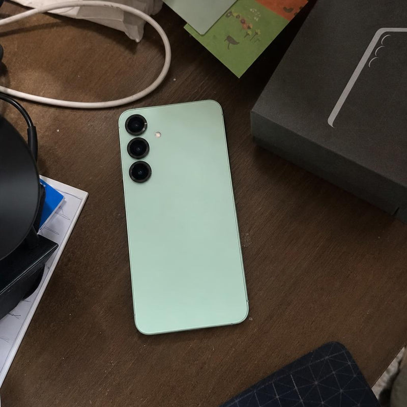 Samsung Galaxy S25 AI Smartphone mit Galaxy AI (Generalüberholt – Qualität A+) – foto della recensione 4